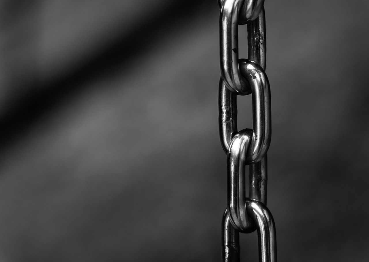 白金项链（白金项链断了可以接好吗）
