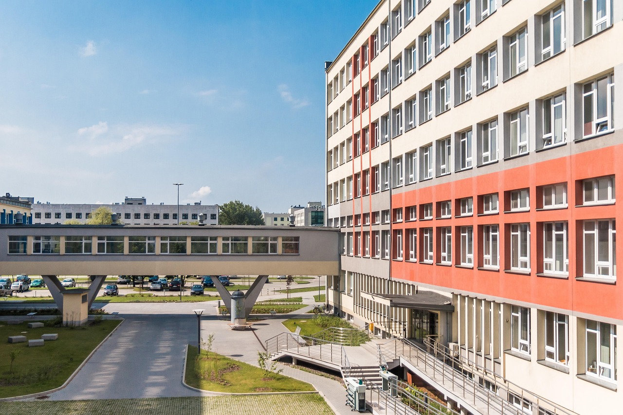 北京师范大学继续教育与教师培训学院（北京师范大学继续教育与教师培训学院地址）
