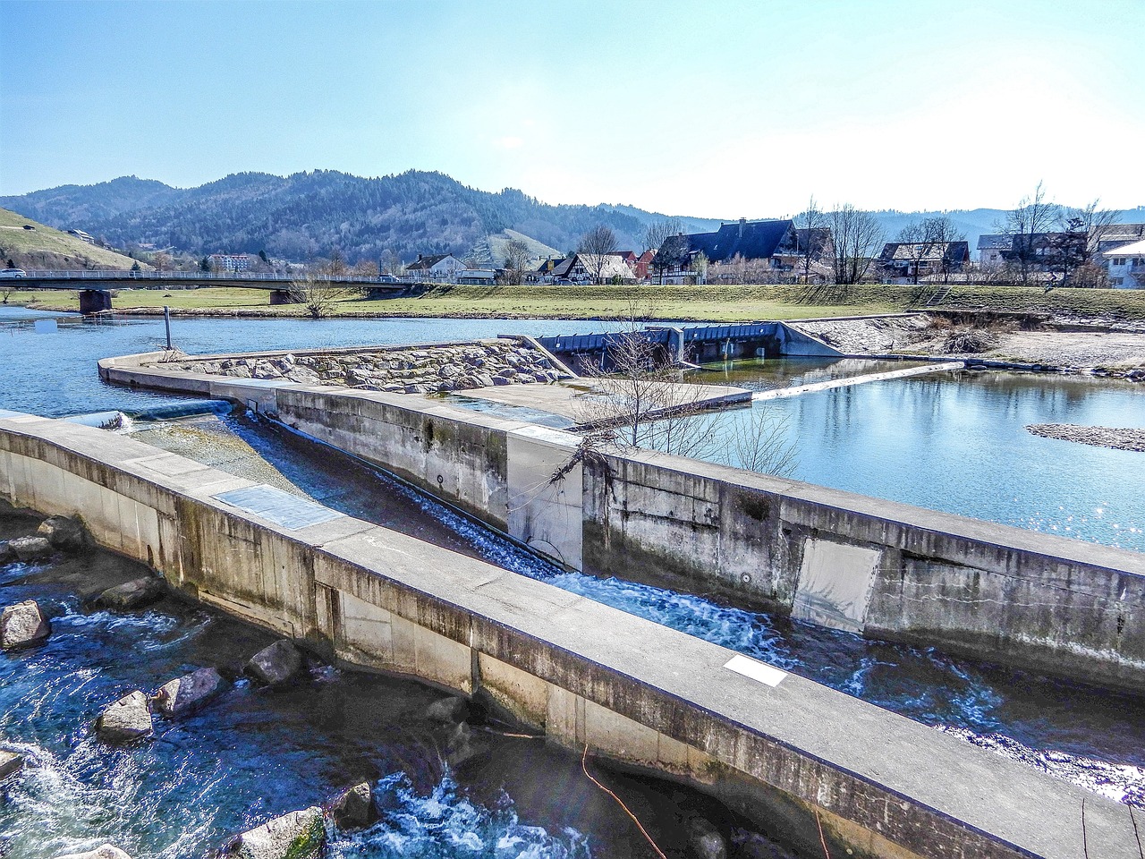 潜江市光明河治理项目招标公告
